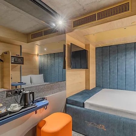 Hotel Iq