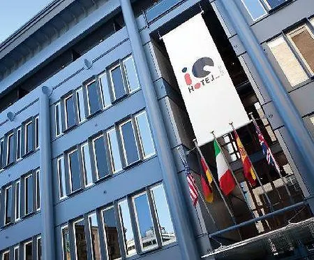 Hotel Iq